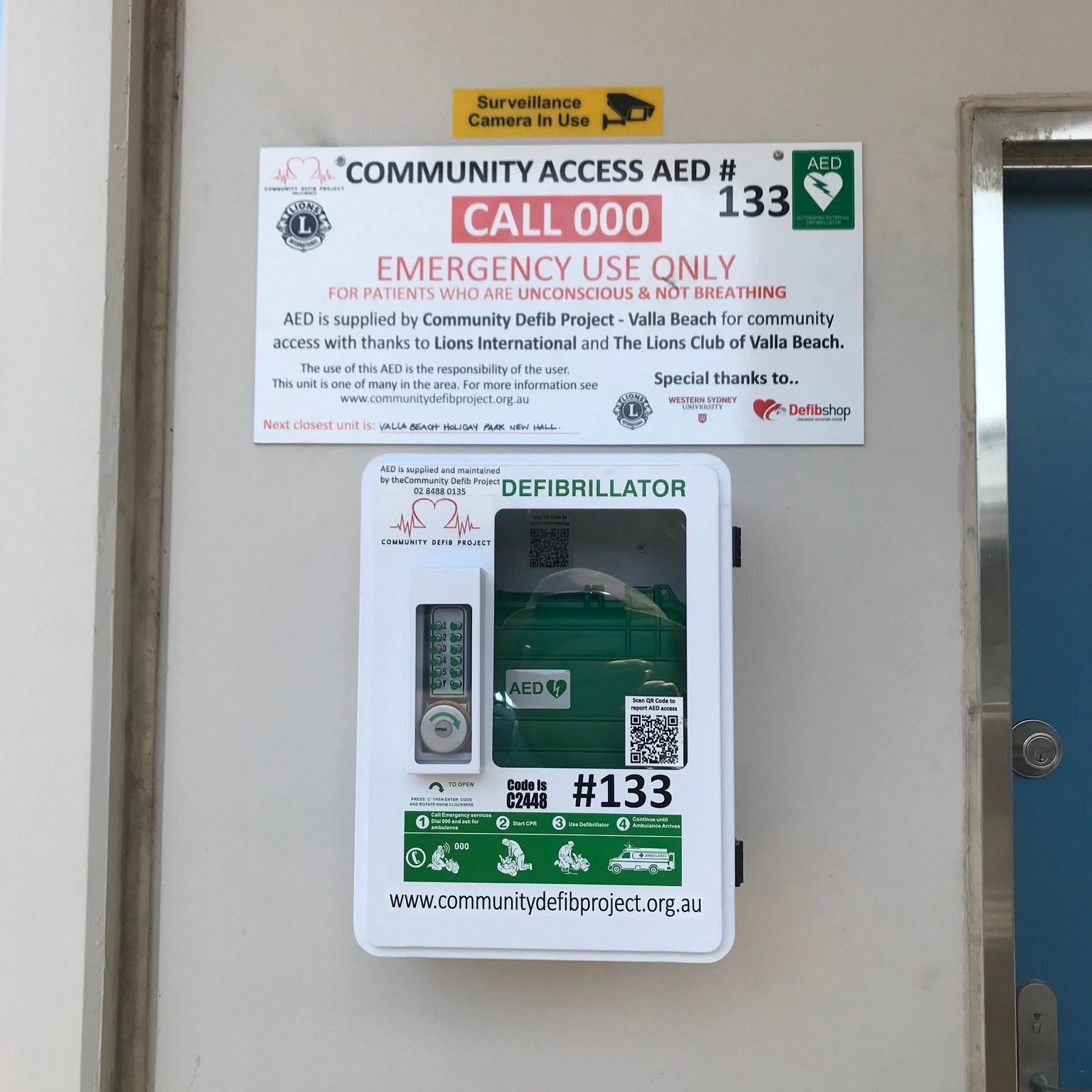 Community AED 133 installation