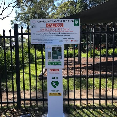 Community AED 136 installation