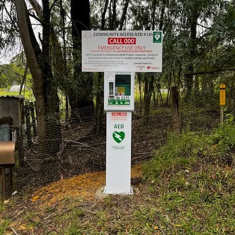 Community AED 145 installation