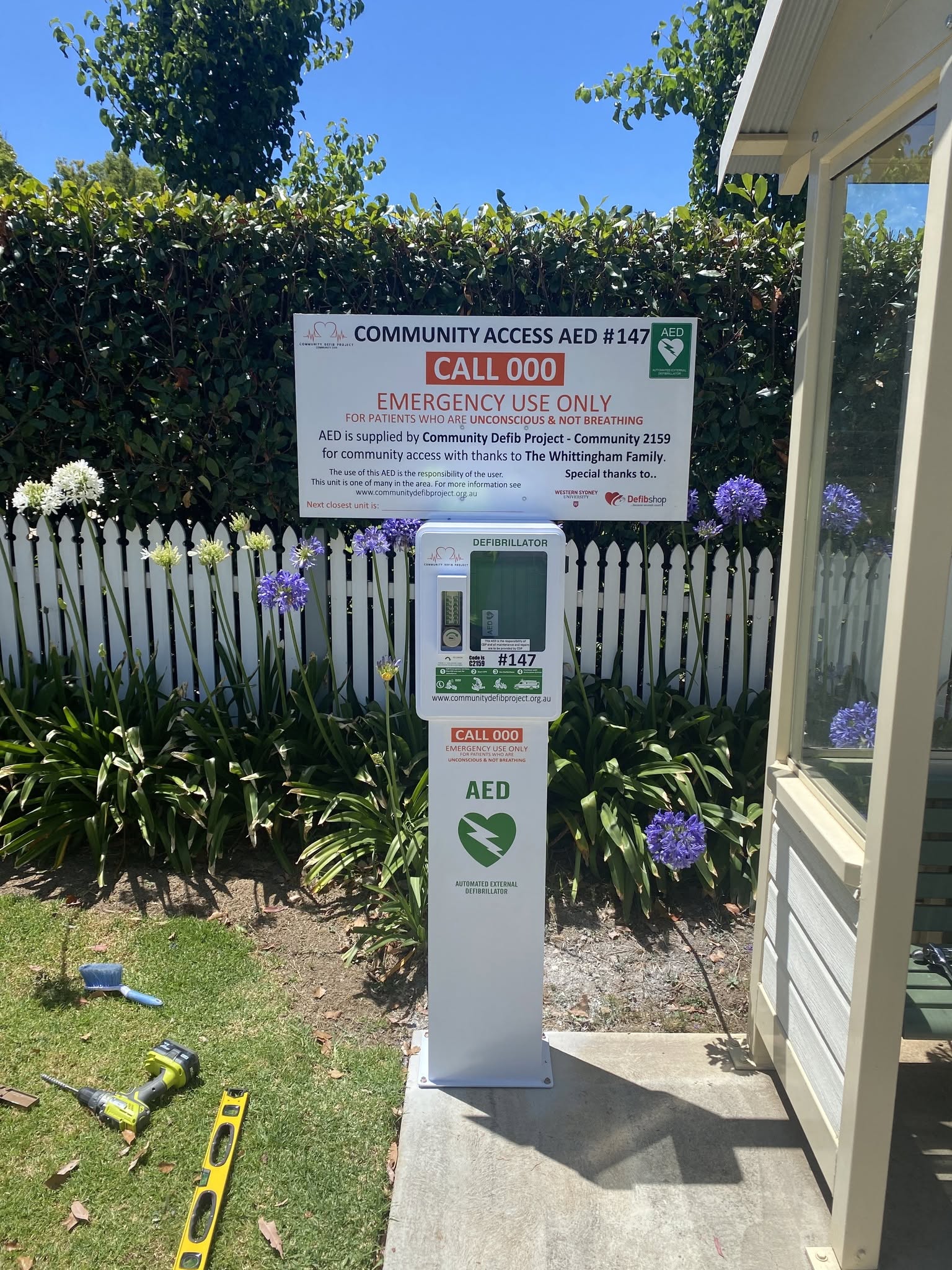 Community AED 147 installation