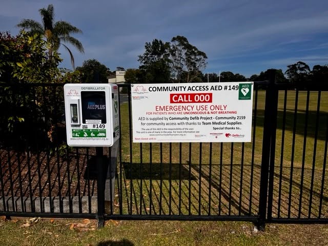 Community AED 149 installation