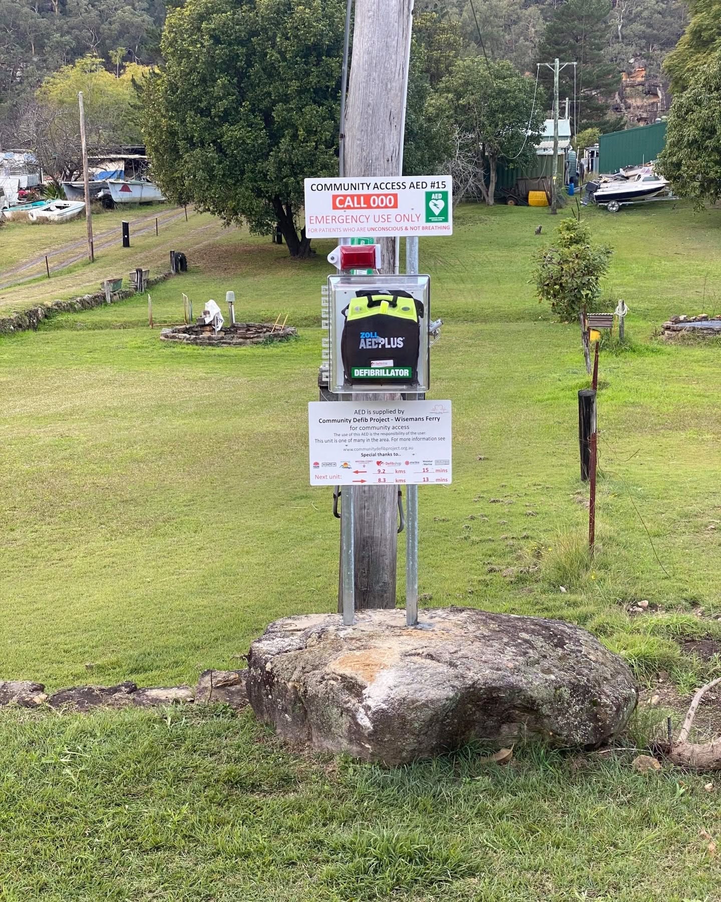 Community AED 15 installation
