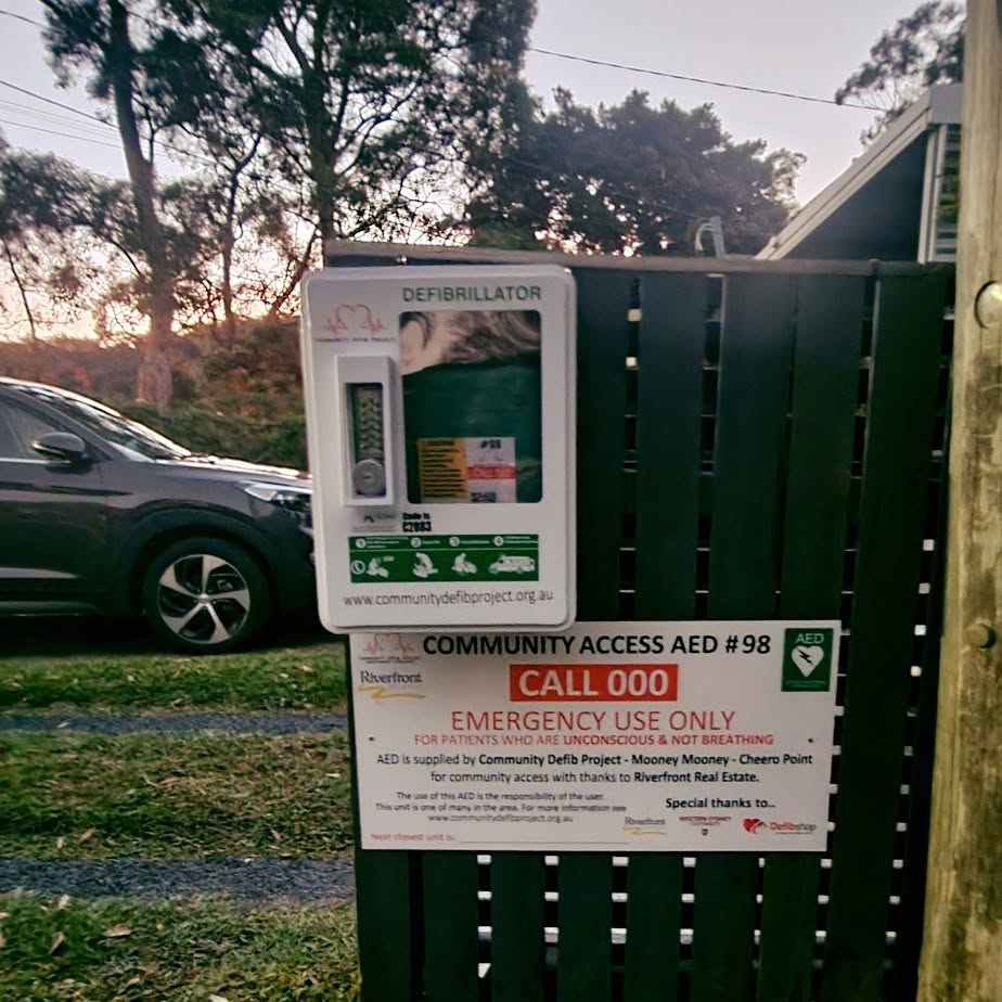 Community AED 98 installation