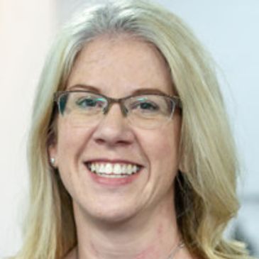 Dr Liz Thyer